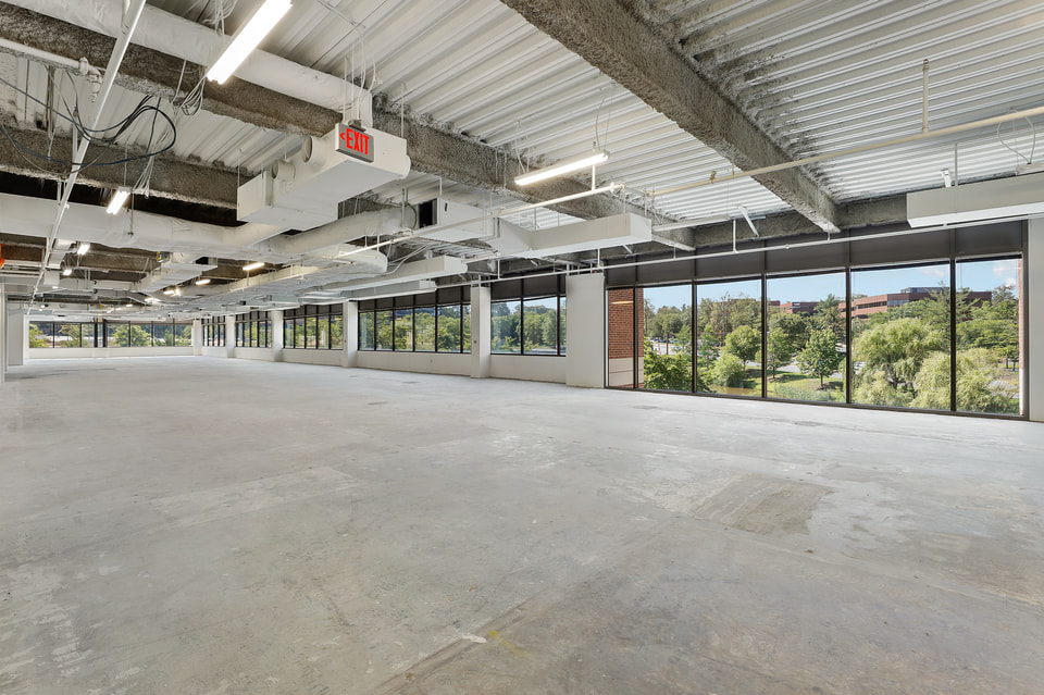 HalLey Rise — before virtual staging